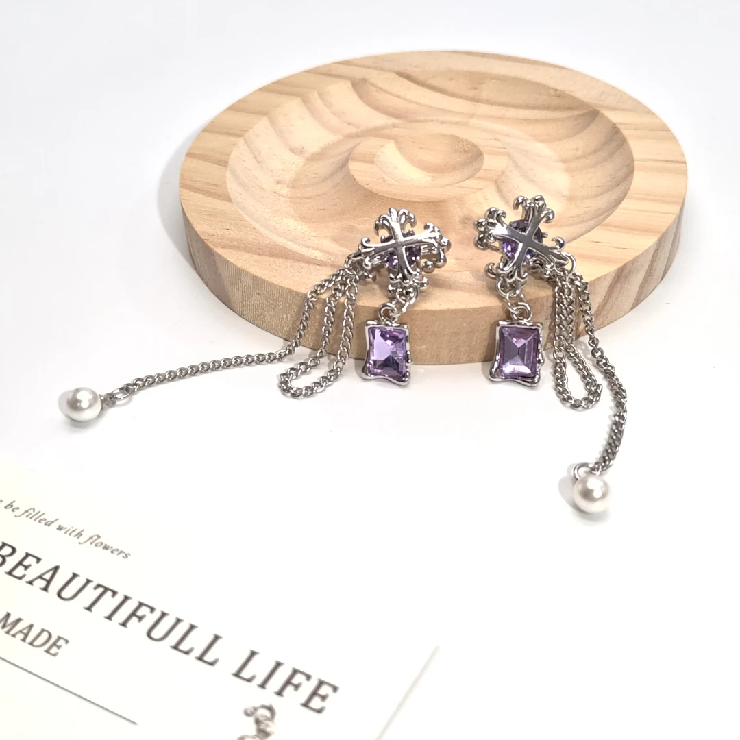 铜合金合成锆石耳饰 06922小众设计感独特气质紫锆长流苏个性耳夹