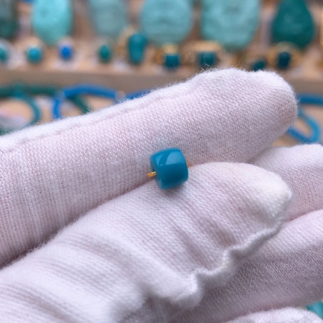 招***貓绿松石未镶嵌珠宝奇石