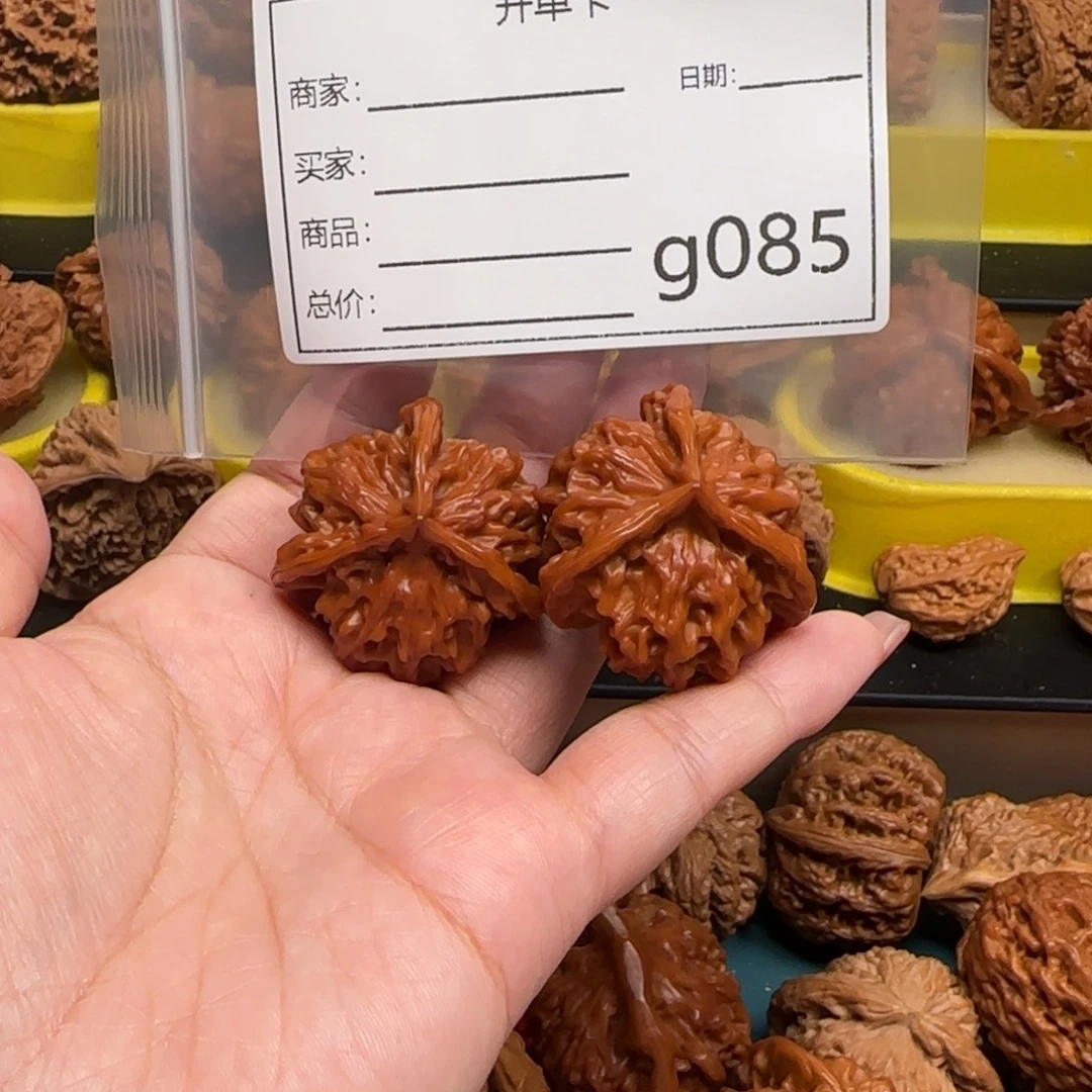 孙***杰桃核把件文玩的好