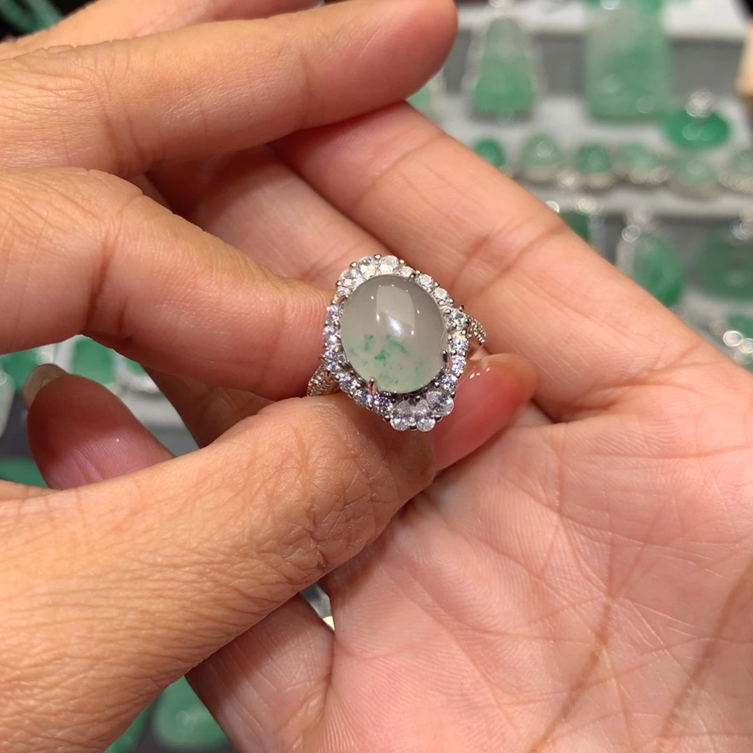 颈饰银S925镶嵌石英质玉（非洲翠）