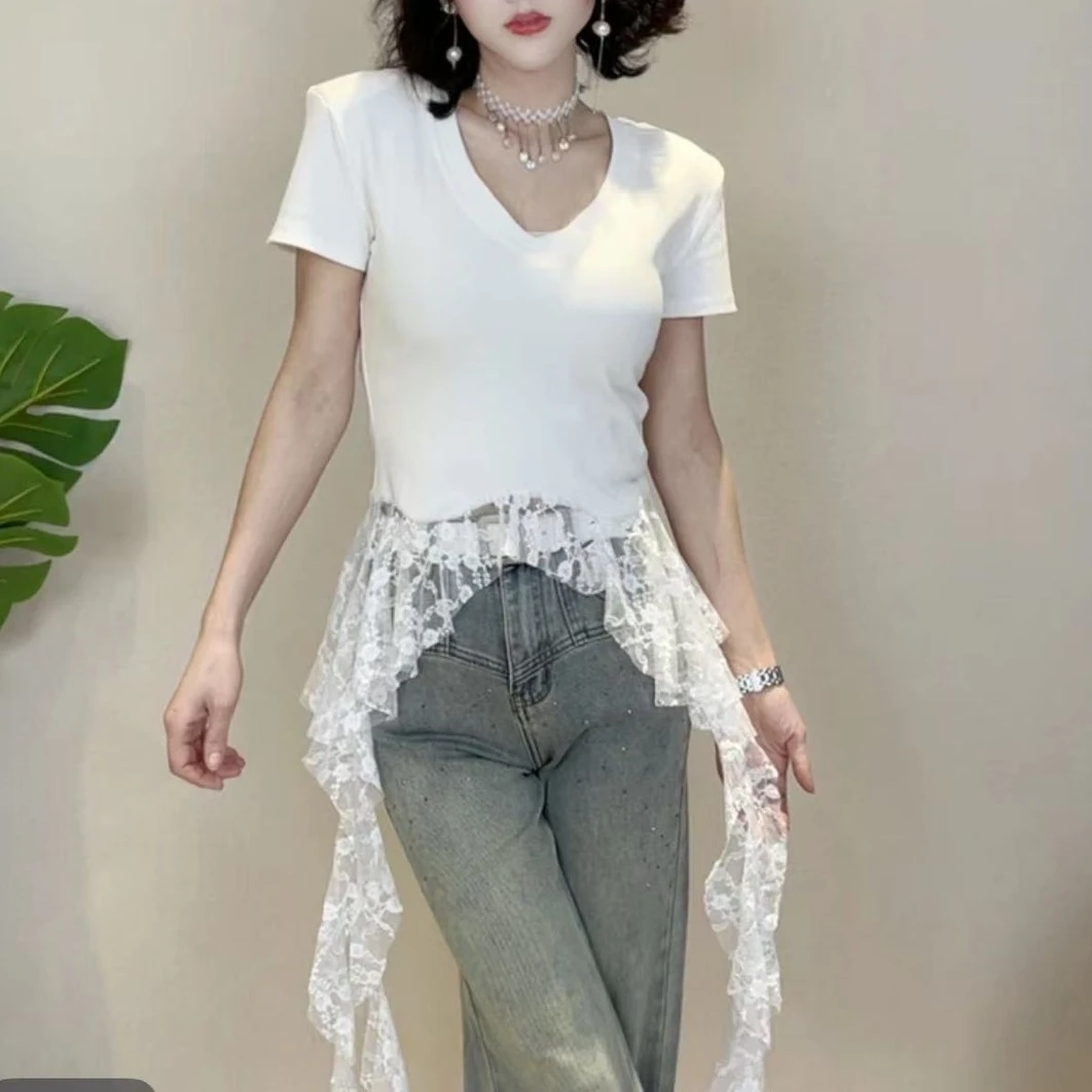 JaneDeiune2025夏高级感设计蕾丝拼接收腰百搭V领不规则飘带T恤衫