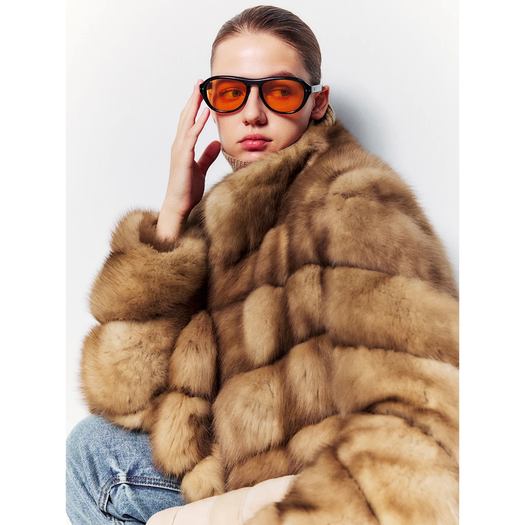 玖着“至尊宝”俄罗斯进口稀有貂托托本色Totora横排立领外套