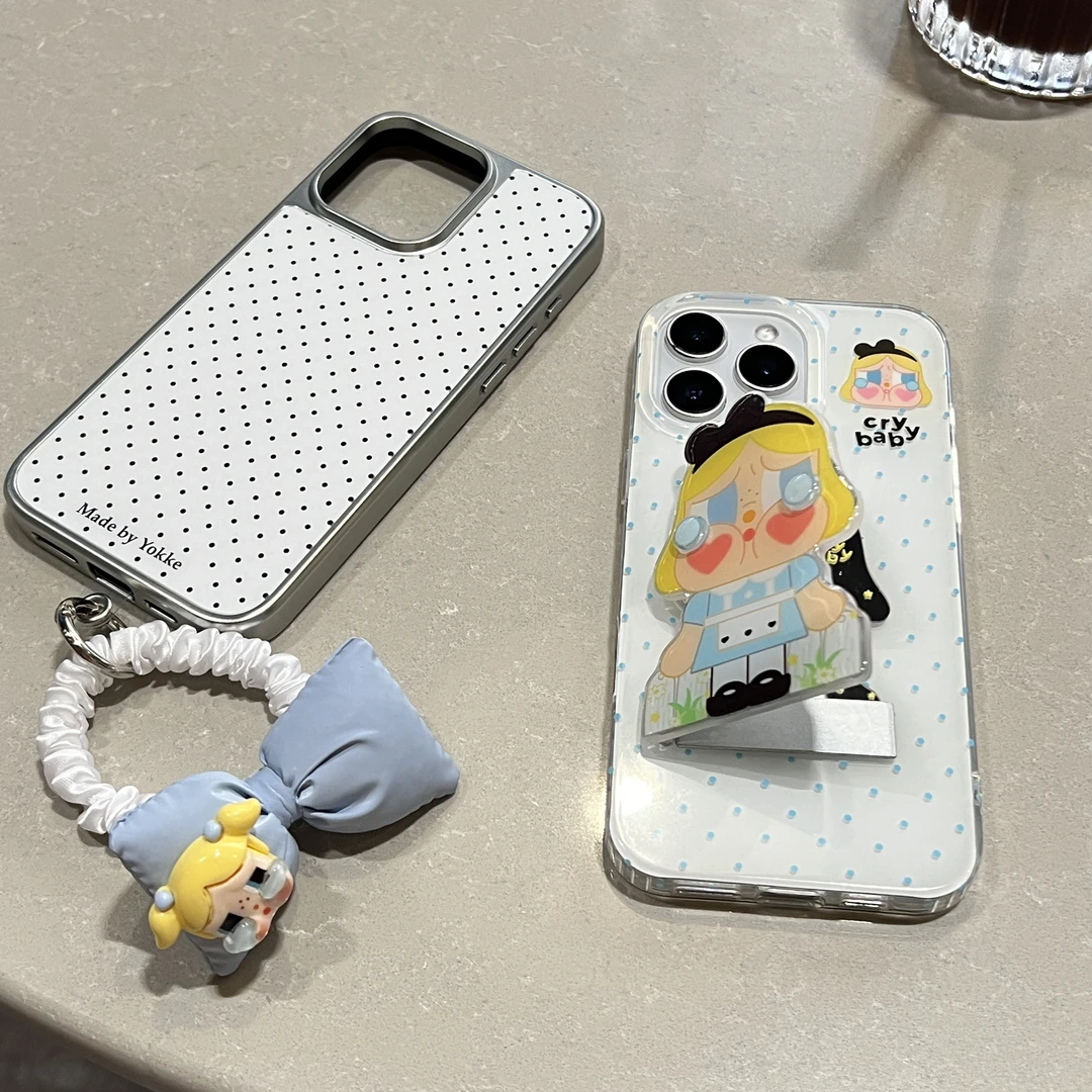 可爱蓝波点哭娃镜面支架-电镀边黑波点适用苹果iphone16pro手机壳