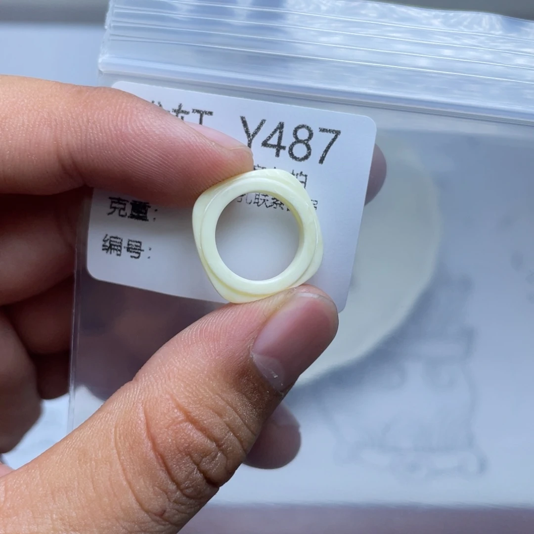 琥珀珠宝奇石未镶嵌?****?