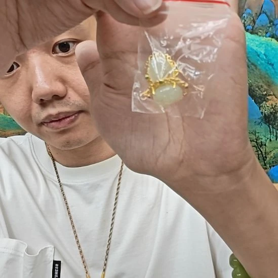 和田玉未镶嵌耳饰蓝**姬