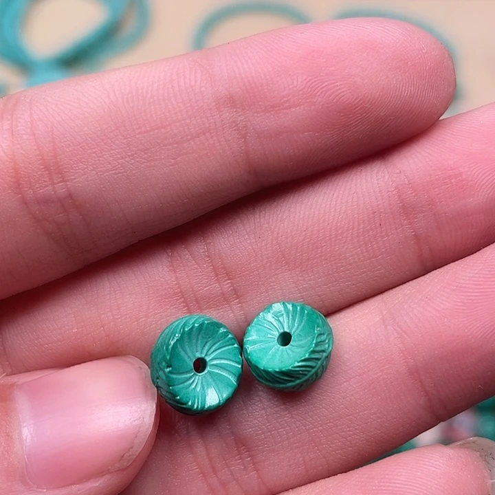 云见匠心雕刻配饰，尺寸10