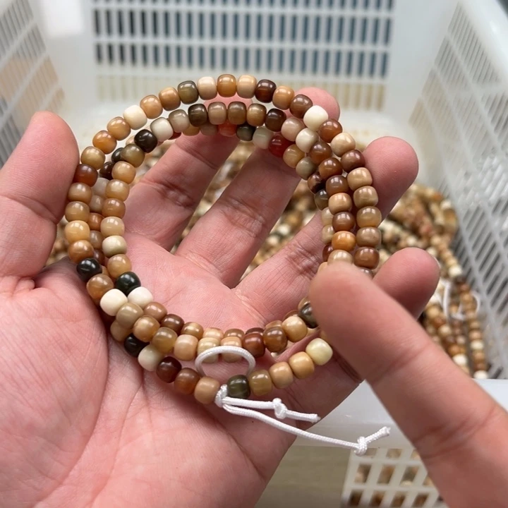 吊坠白玉菩提白色303