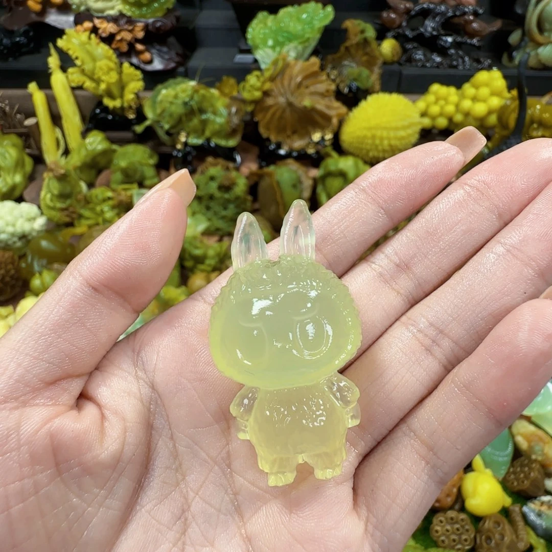 蛇纹石玉未镶嵌摆件