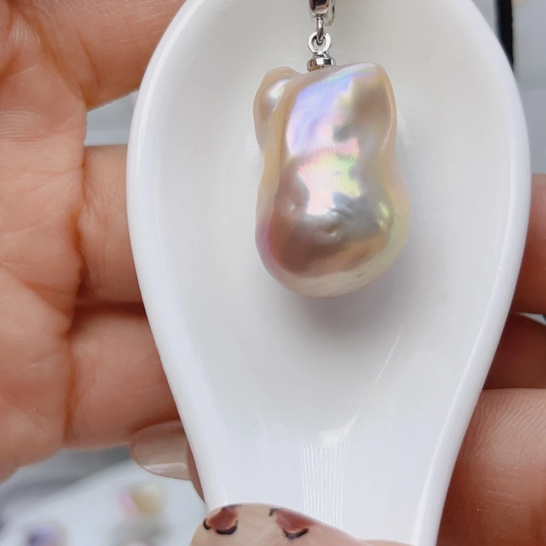 颈饰未镶嵌淡水珍珠