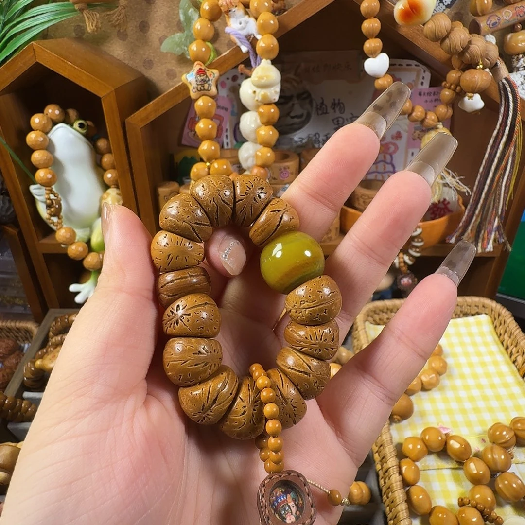 桃核吊坠大墩墩手捻