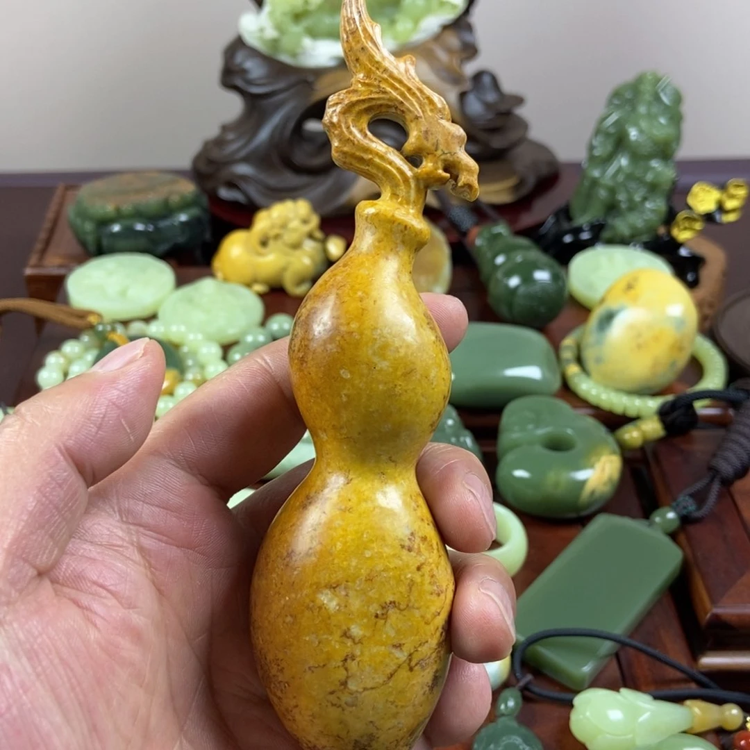 岫岩河磨玉（透闪石质玉）未镶嵌珠宝奇石