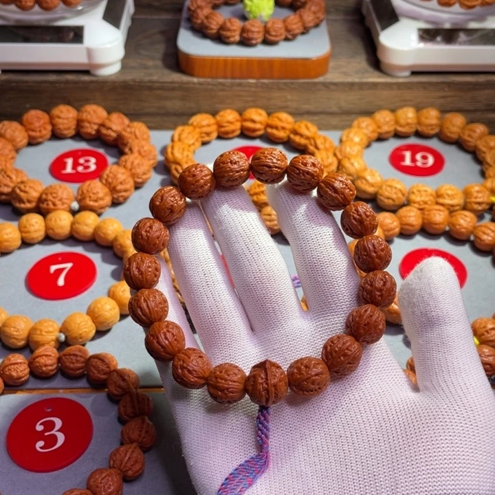 文玩核桃手串麦穗