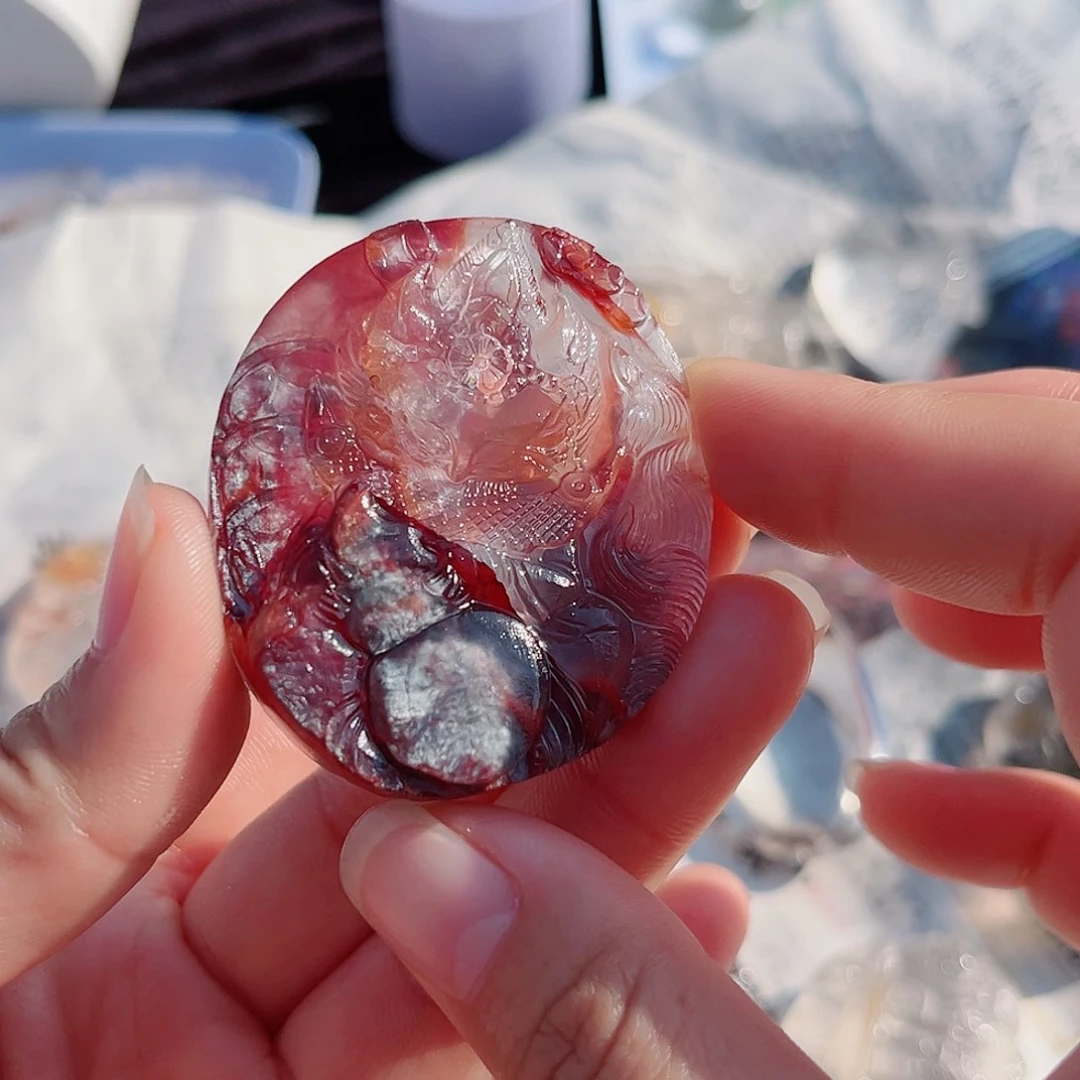 水晶颈饰银S925镶嵌不***食红胶花九尾