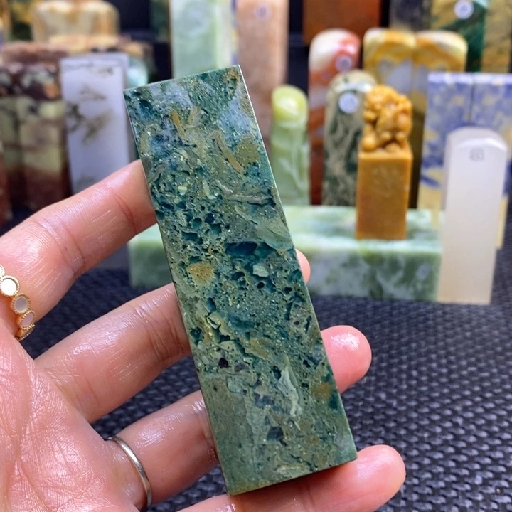 南美石惠****?青田石印章石