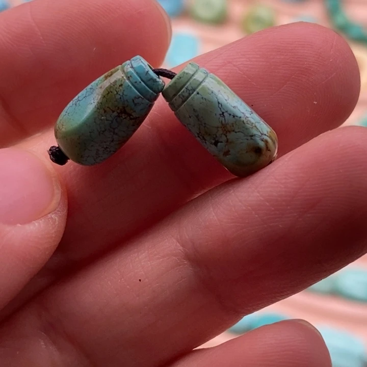 绿松石未镶嵌挂件