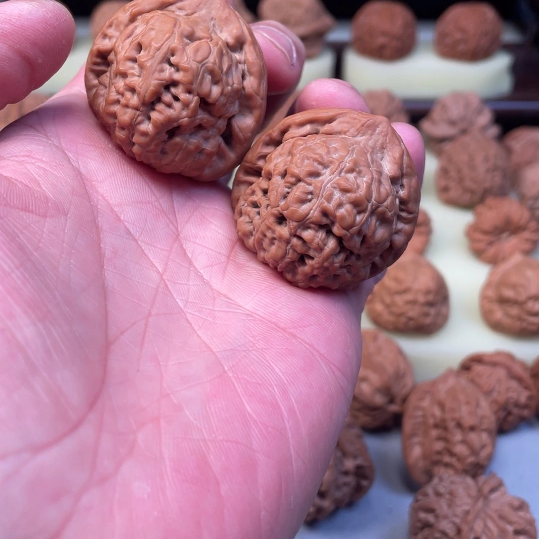 文玩核桃把件金字塔