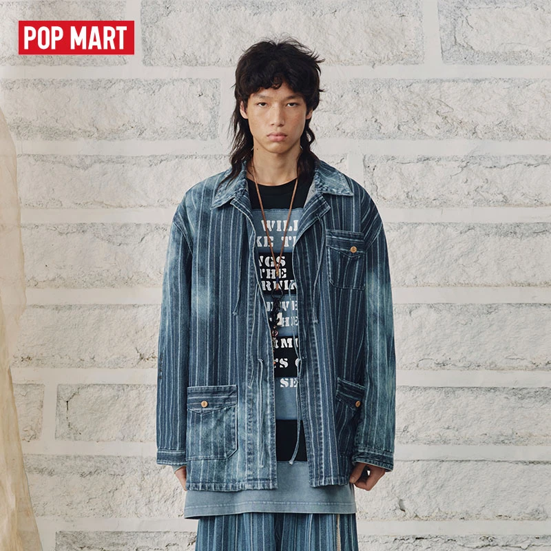 泡泡玛特Hirono Living Wild-海极之歌流浪诗人保加利亚衬衫夹克