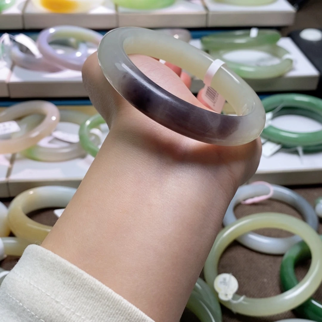 【闪购商品】和田玉手镯未镶嵌