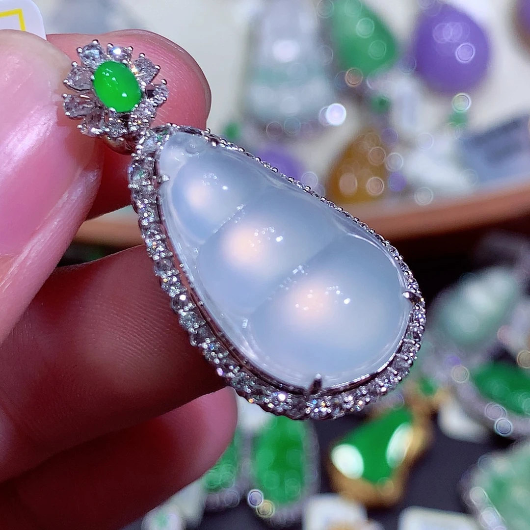 翡翠18K金镶嵌吊坠(不含链)