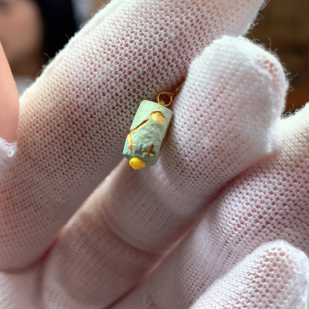 绿松石未镶嵌挂件