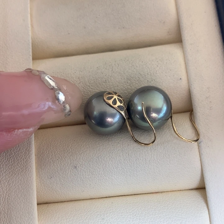 18K金镶嵌耳饰海水珍珠