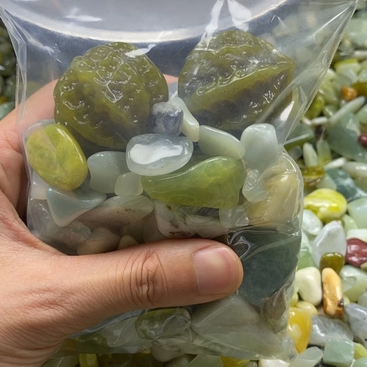 蛇纹石玉未镶嵌鱼缸石