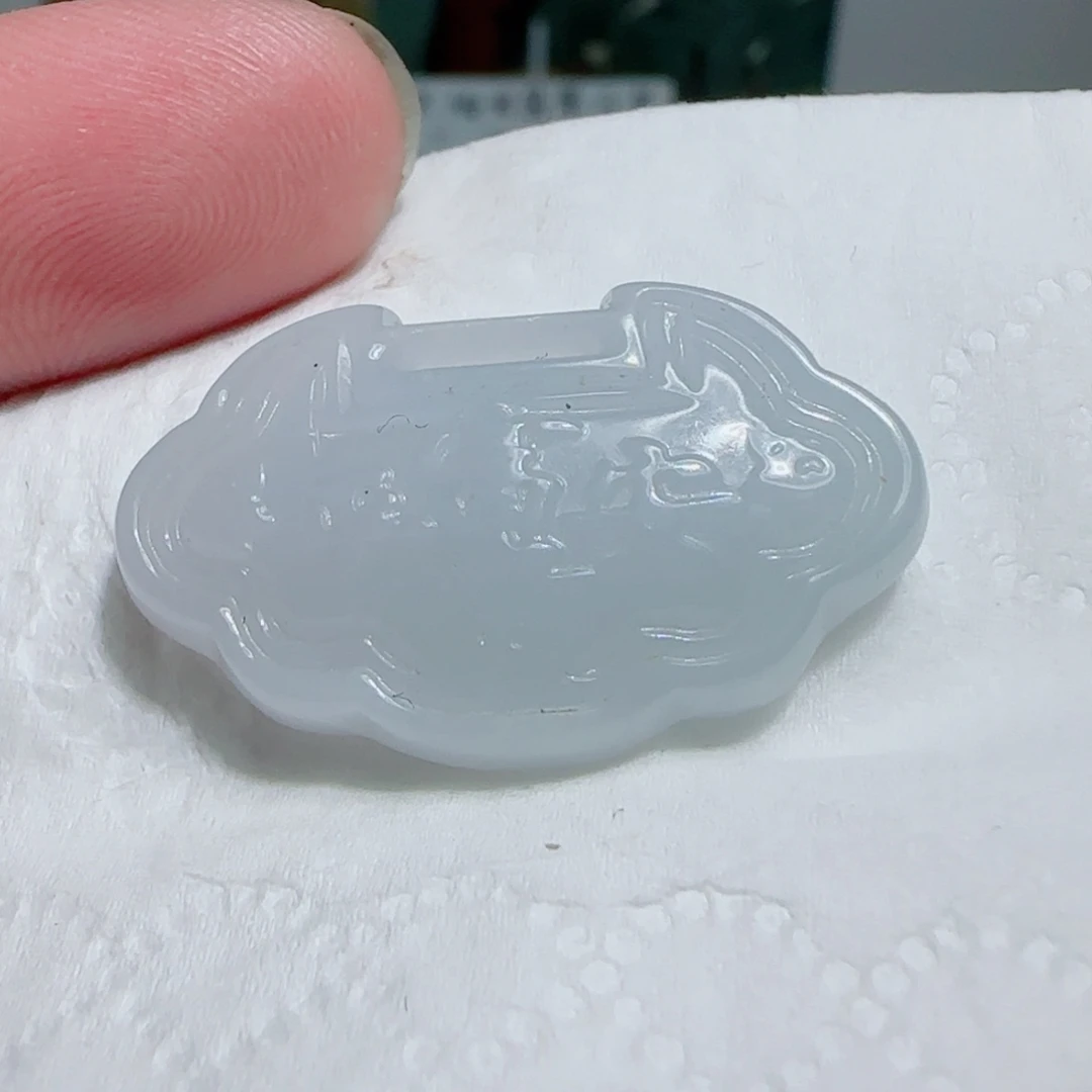 翡翠未镶嵌颈饰平安锁