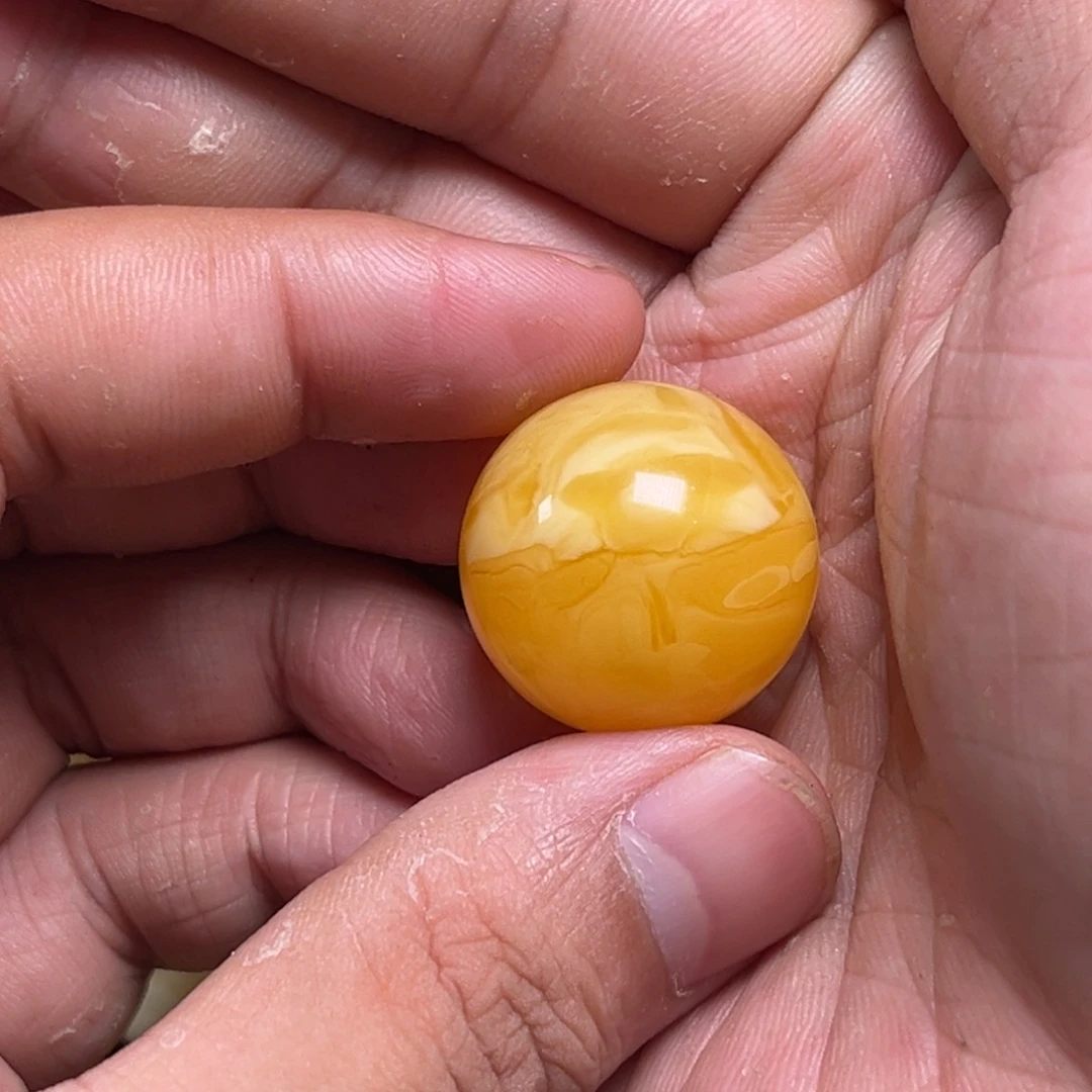 琥珀未镶嵌裸石蜜蜡焦皮橘白24.3毫米