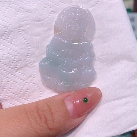 颈饰未镶嵌翡翠观音