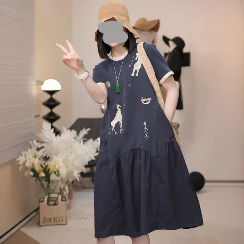 夏季刺绣短袖连衣裙女休闲气质宽松显瘦中裙2025夏季女装洋气时尚