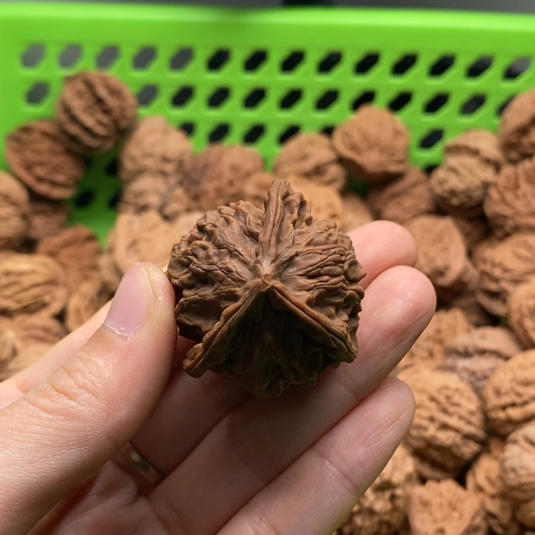 善***慧文玩核桃把件定制商品不退不换