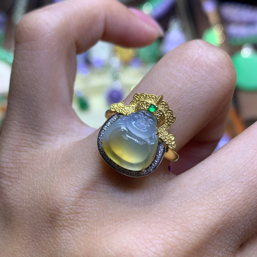 翡翠18K金镶嵌颈饰