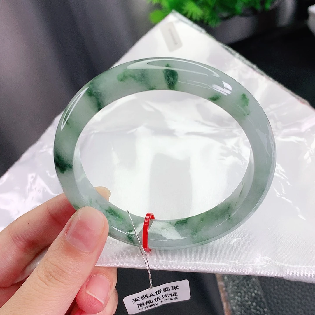 翡翠未镶嵌手镯58圈