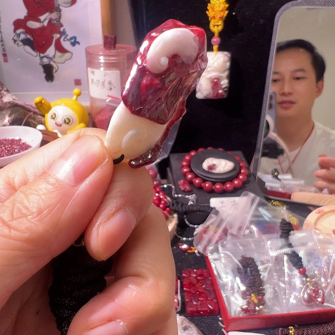 天然辰砂水晶如意朱砂10克