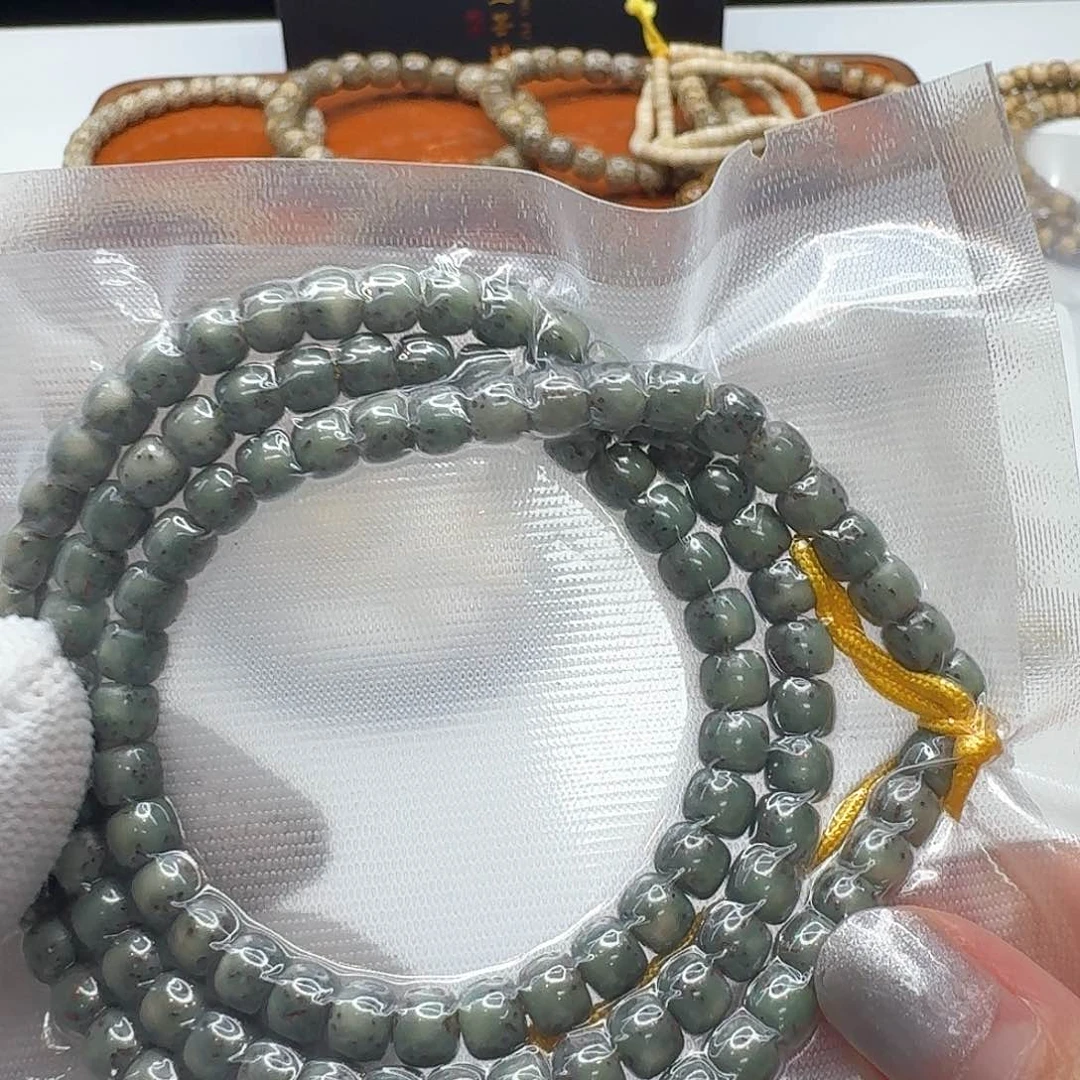 星月菩提吊坠111 灭世糯冰绿幽灵河豚6左右108