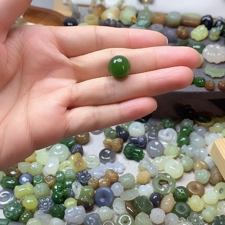 未镶嵌和田玉挂件卡12mm珠子