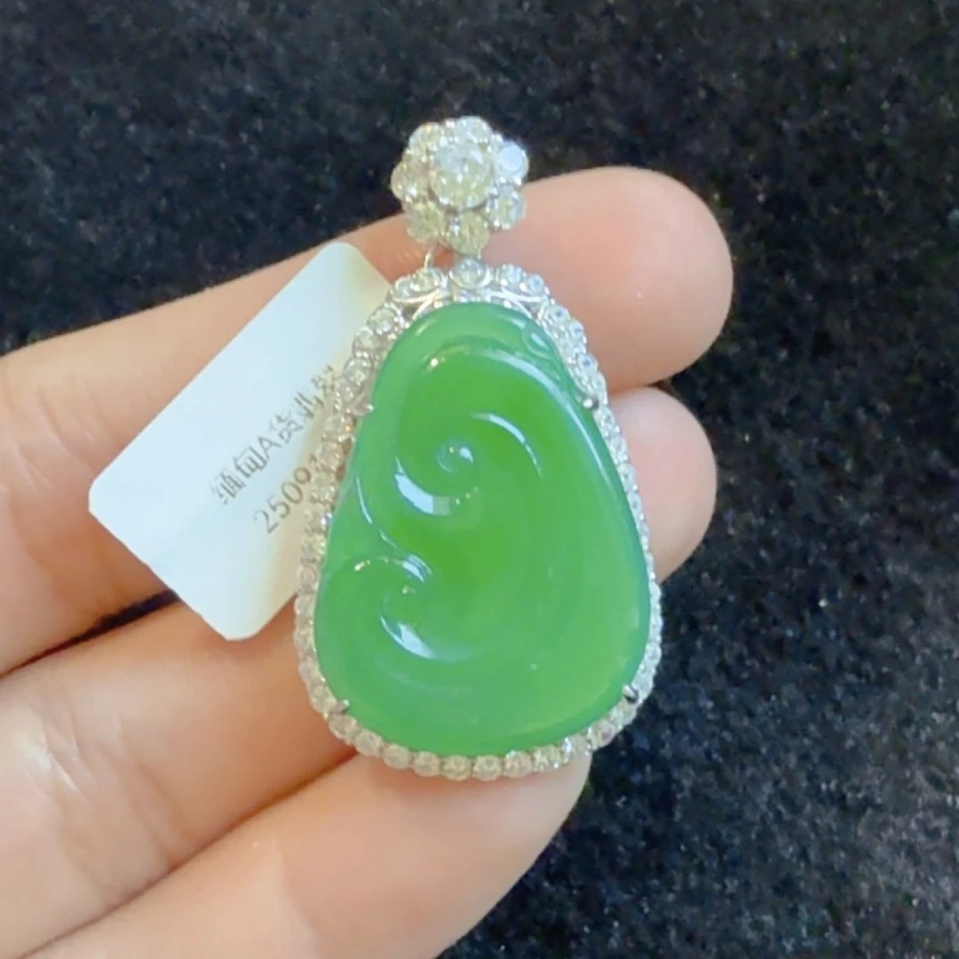 纯天然A货翡翠如意