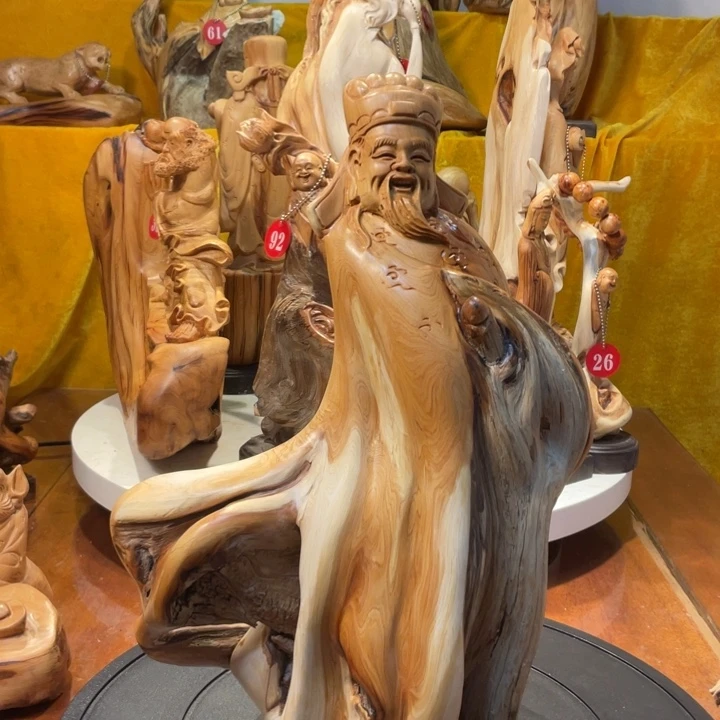 柏木（崖柏）玉**踪崖柏  财神