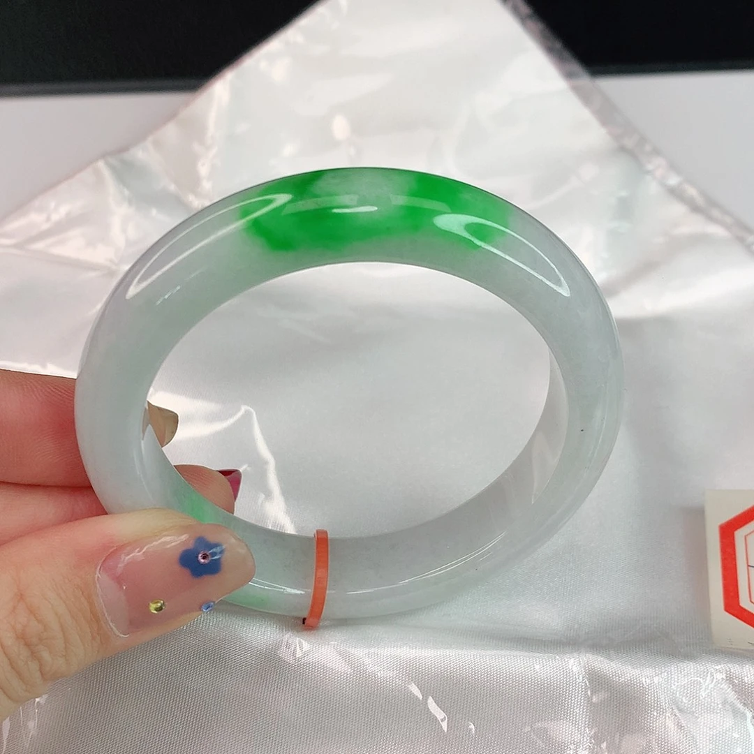 翡翠手镯未镶嵌天然翡翠A货041