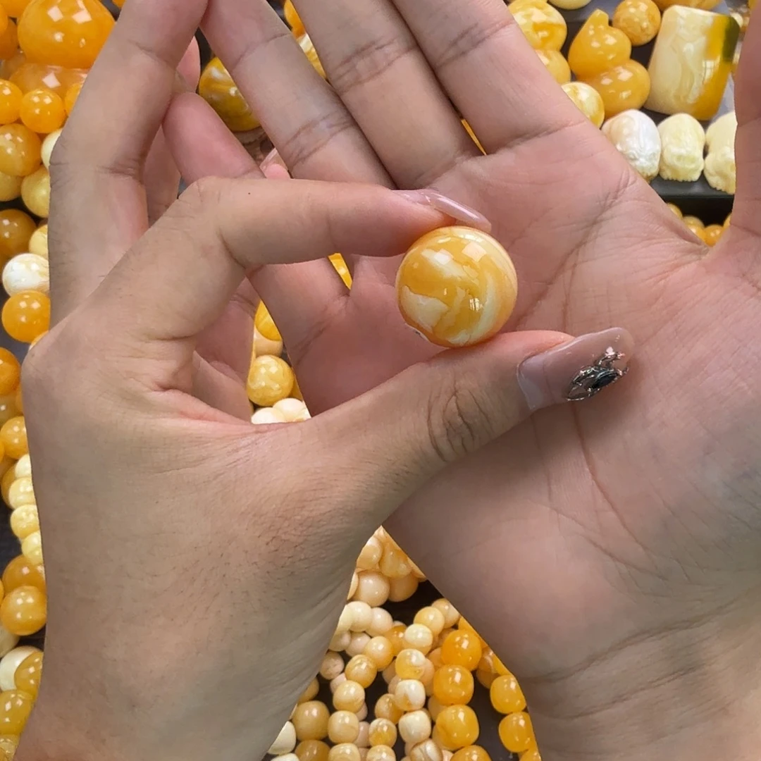 蜜蜡未镶嵌珠宝奇石23mm 7.3g