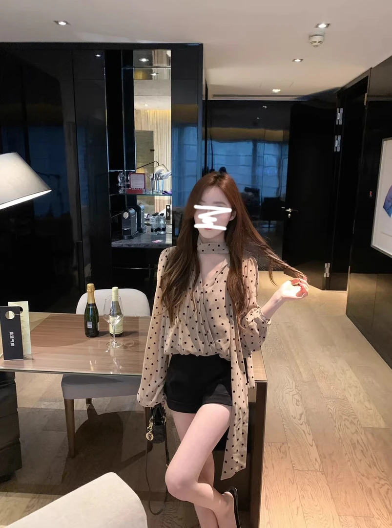 法式复古气质套装波点飘带长袖v领雪纺衬衫女秋季休闲短裤两件套