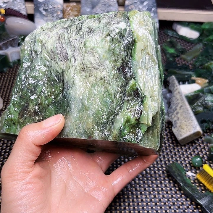 和田玉未镶嵌珠宝半成品