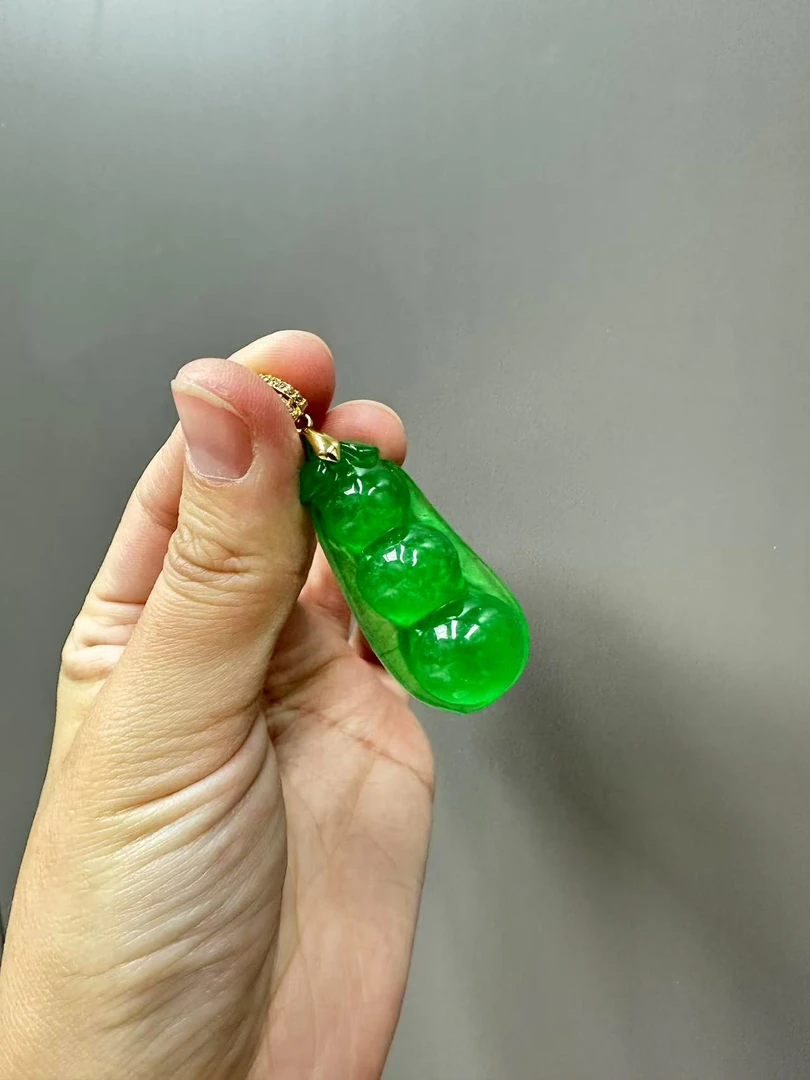 高货冰透四季豆吊坠