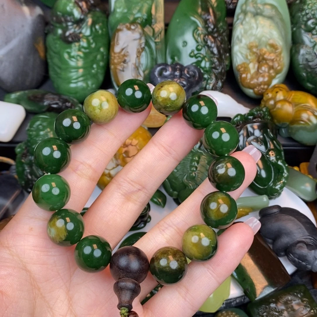 事***意和田玉未镶嵌挂件