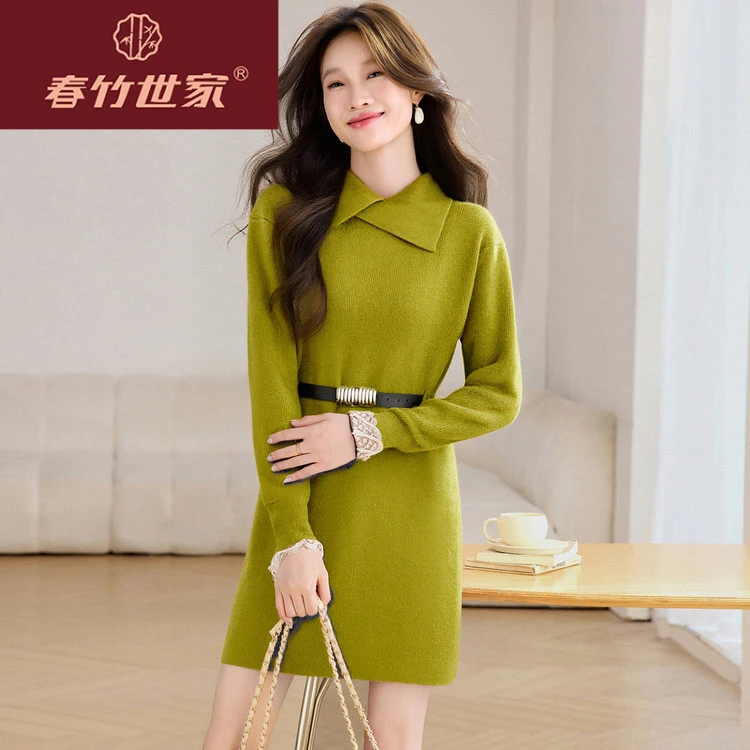 春竹世家名品牌设计感翻领毛衣裙女士秋冬收腰内搭蕾丝拼接连衣裙
