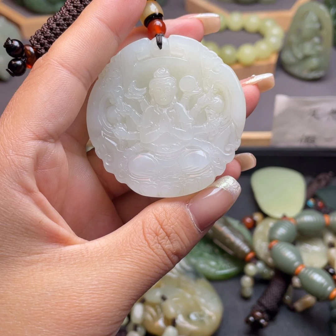 和田玉颈饰未镶嵌