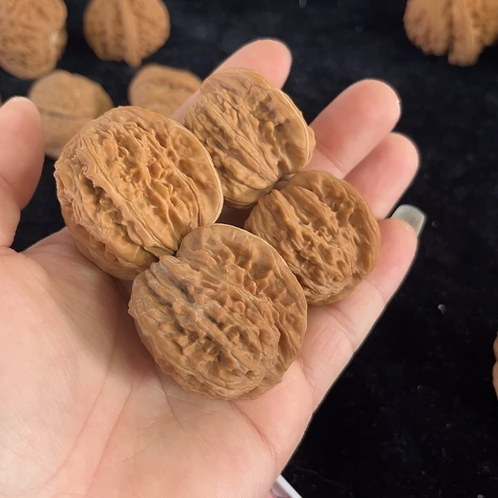 文玩核桃把件40左右四座楼➕赠品37微瑕四座楼，新手福利