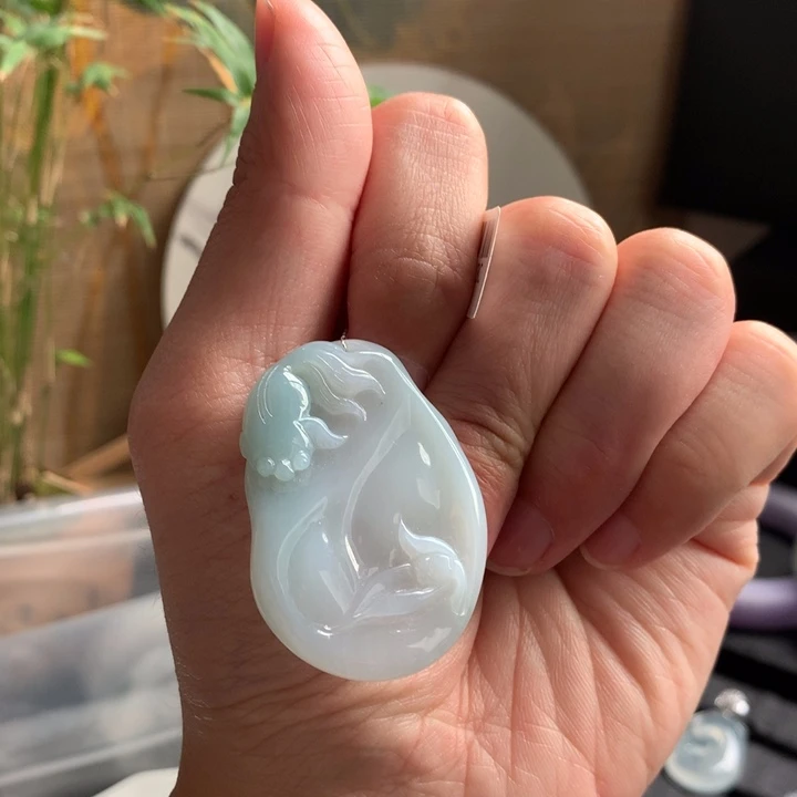 翡翠未镶嵌颈饰天然A货缅甸翡翠锦鲤吊坠