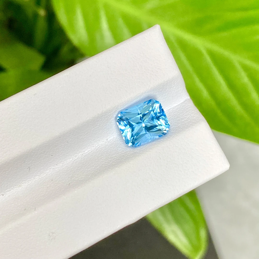 【贰宝彩宝】4.63ct天然托帕石 通透全净玻璃体 可镶嵌吊坠戒指