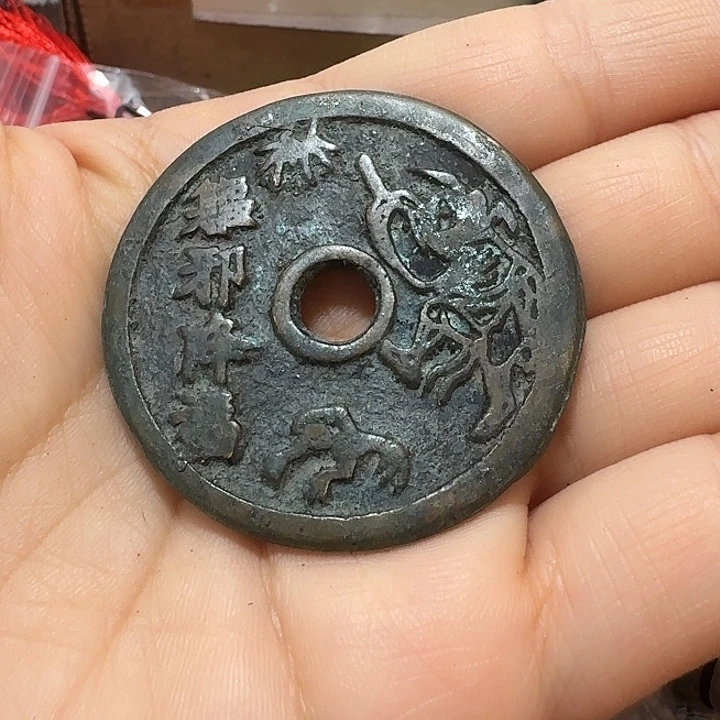 闽***堂铜现代工艺品花钱